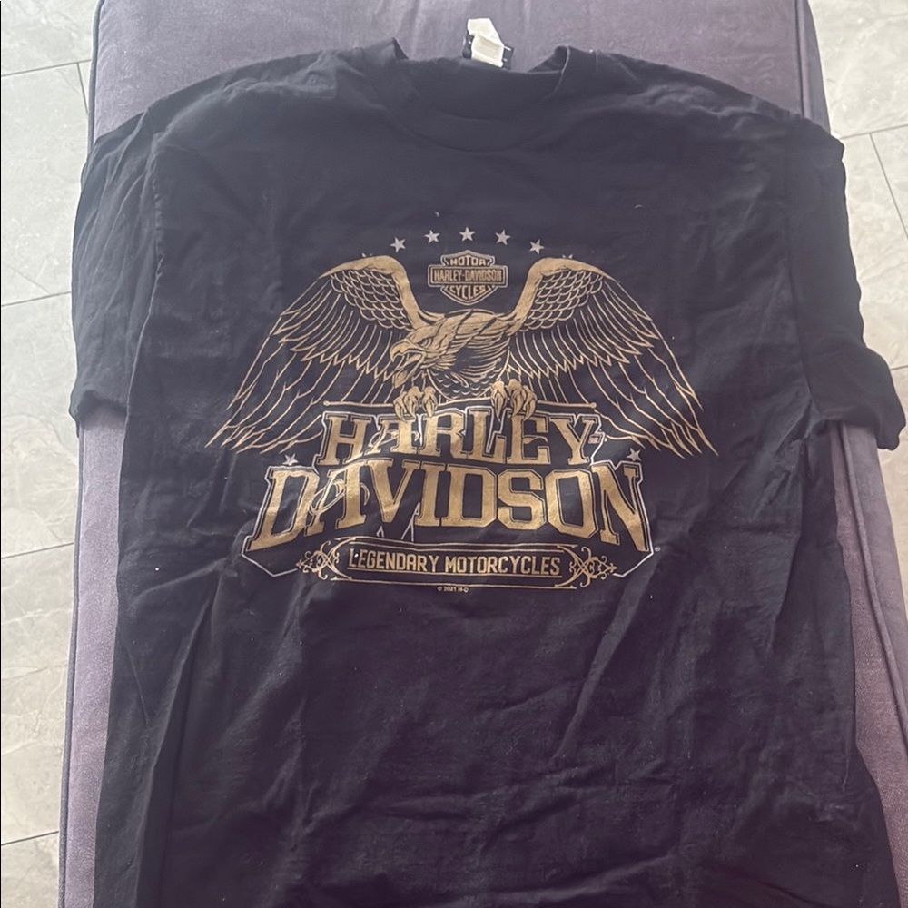 Harley-Davidson Black Short Sleeve Tee with Iconic Eagle Graphic